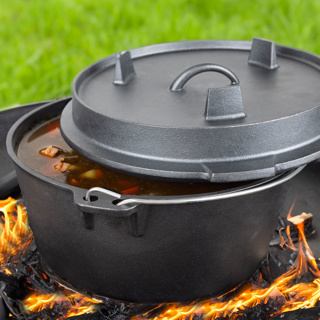 dutch oven with lid lifter volume: 8,5L