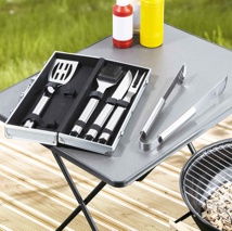 5Pcs BBQ tools set with Aluminum case Material: stainless steel